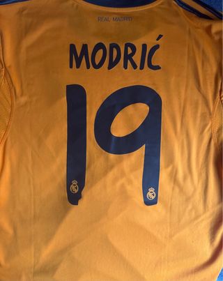 Camiseta Adidas Real Madrid Modric 19