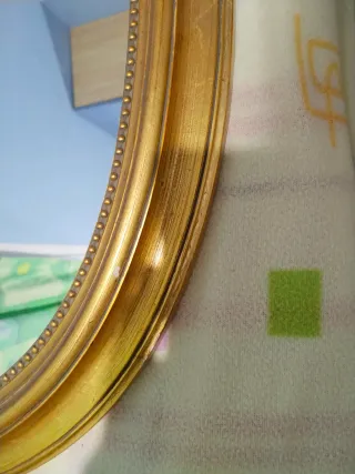 Espejo Ovalado Marco Dorado