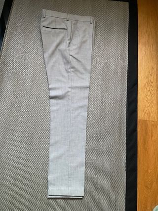 Pantalón de vestir Zara gris talla 36
