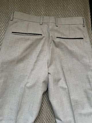Pantalón de vestir Zara gris talla 36