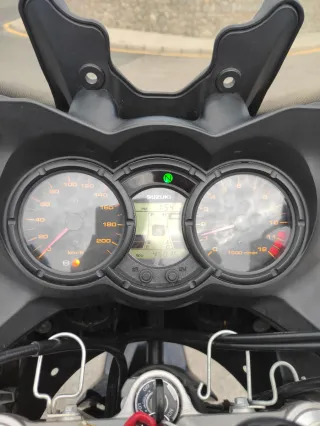 Suzuki V-Strom 650 (2009) 46.000km