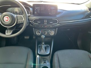 Fiat Tipo 1.5 Hybrid 130CV DCT Cross