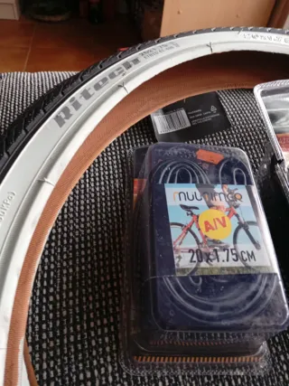 Juego 2 Cubiertas Ritech 20x1.75 y 1 cámara nueva