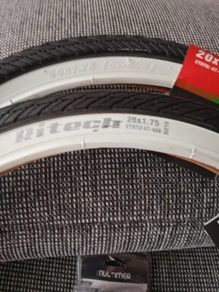 Juego 2 Cubiertas Ritech 20x1.75 y 1 cámara nueva