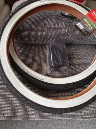 Juego 2 Cubiertas Ritech 20x1.75 y 1 cámara nueva