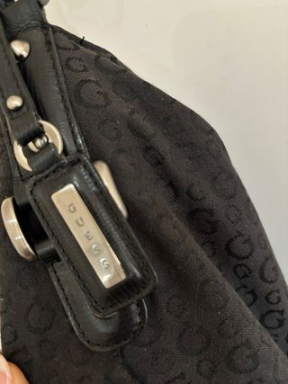 Bolso GUESS negro vintage