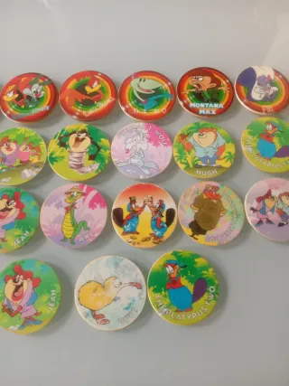 27 Tazos Looney Tunes y 3 son repetidos