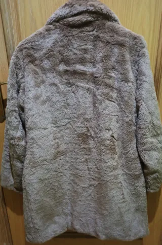 Abrigo de pelo marrón