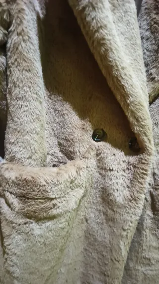 Abrigo de pelo marrón