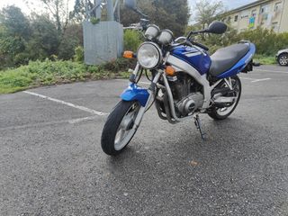 Suzuki GS500 2001
