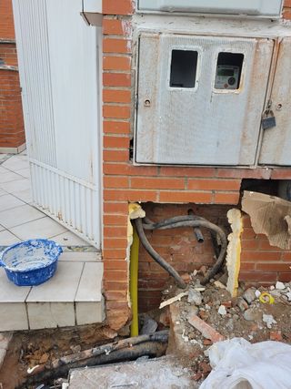 Fontaneria-Acondicionado-Gas  Instaldr Autorizado