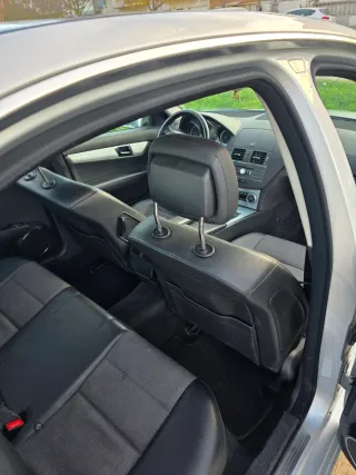 Mercedes-Benz Clase C 2010