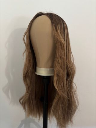 Peluca pelo natural Angela Navarro castaña