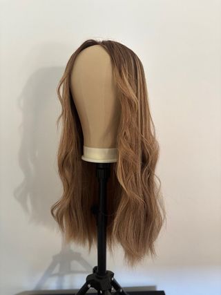 Peluca pelo natural Angela Navarro castaña