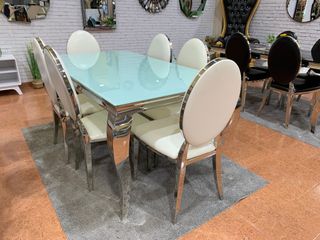 Mesa de comedor cristal y sillas