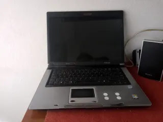 Portátil Asus 17 Intel Core 2 Duo.NO ENVIO