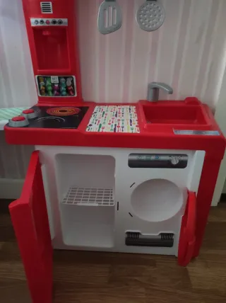 Cocina infantil de juguete