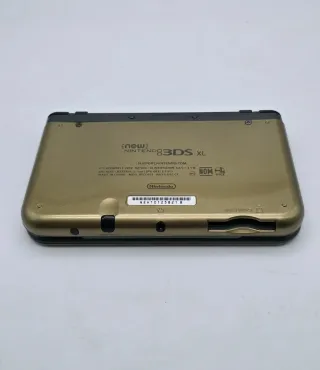 New Nintendo 3DS XL + Case Zelda + Crystal Case