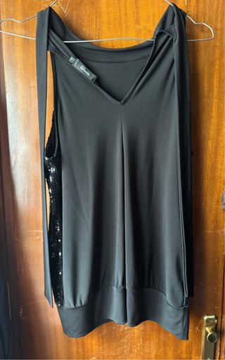Blusa negra lentejuelas sin mangas