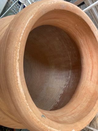 Jarrón de barro antiguo -más de 100 años