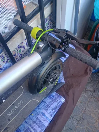 Patinete Cecotec Bongo