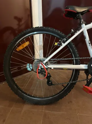 Bici Decathlon 24 Blanca