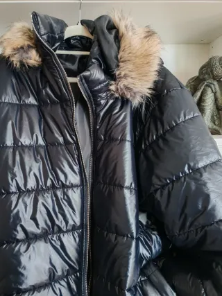 Parka acolchada capucha desmontable a estrenar