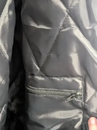 Chaqueta Porsche Negra y Dorada