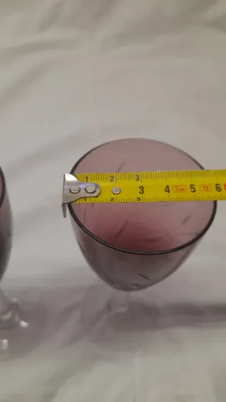 4 calici di vino in cristallo intagliato viola