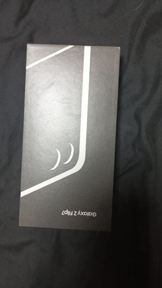 Samsung Galaxy Z Flip 7