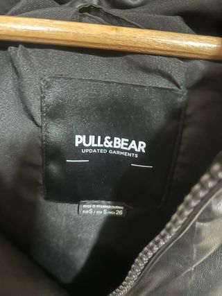 Chaleco acolchado negro con capucha Pull&Bear