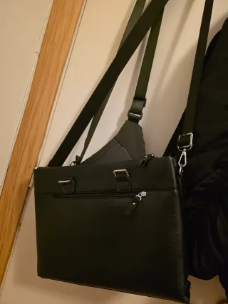 Bolso de hombre como para mujer