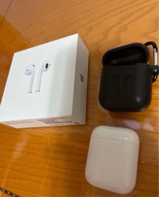 Apple AirPods Blancos.
