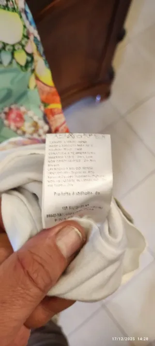 Abito smanicato fantasia Floreale