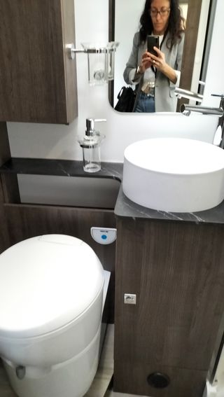 Autocaravana Benimar Tessoro 495 UP cama isla 5p