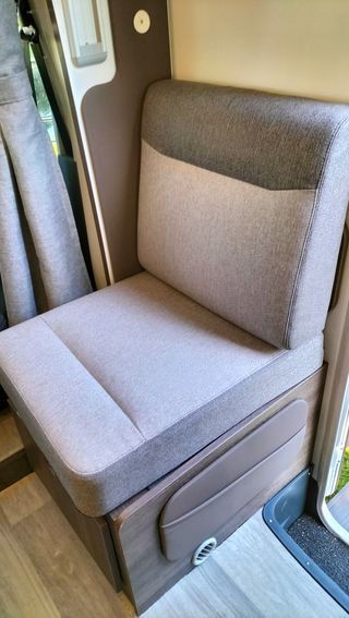 Autocaravana Benimar Tessoro 495 UP cama isla 5p