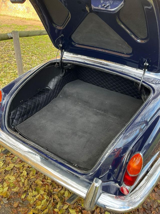 Jaguar 420 1967/ 9801 ejemplares