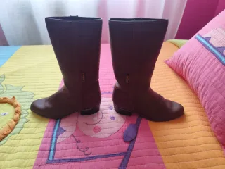 Dos pares de Botas de Curro niño. Numero 31 y