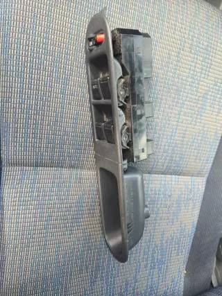 Botonera elevalunas eléctrico conductor Honda hrv