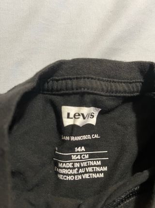 Camiseta Levi's Negra Est. 1873
