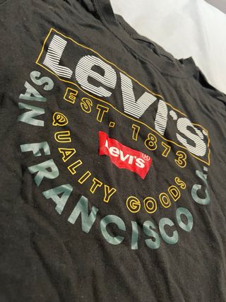 Camiseta Levi's Negra Est. 1873