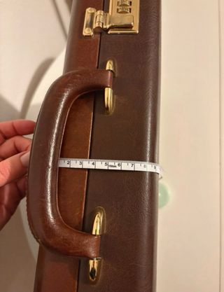 Maletín de piel marrón