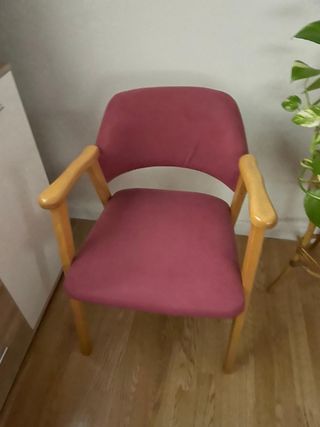 Butaca de tela y madera