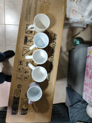 Tazze natalizie in porcellana - Set da 5