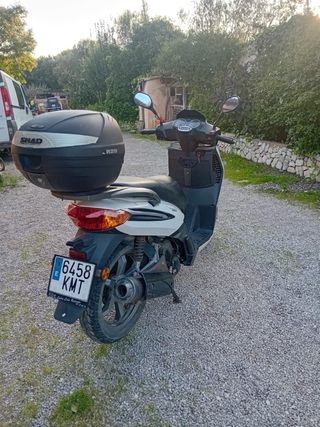 Scooter 125cc Blanca