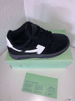 Sneakers Off-White Nere e Grigie