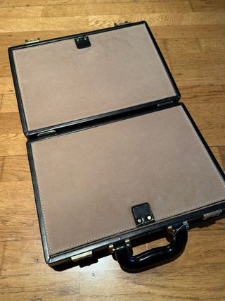 Maletín piel negro antiguo