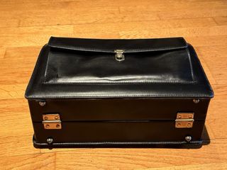 Maletín piel negro antiguo