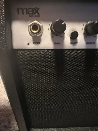 Amplificador Guitarra Max Music