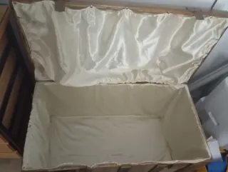 Baúl antiguo madera y metal